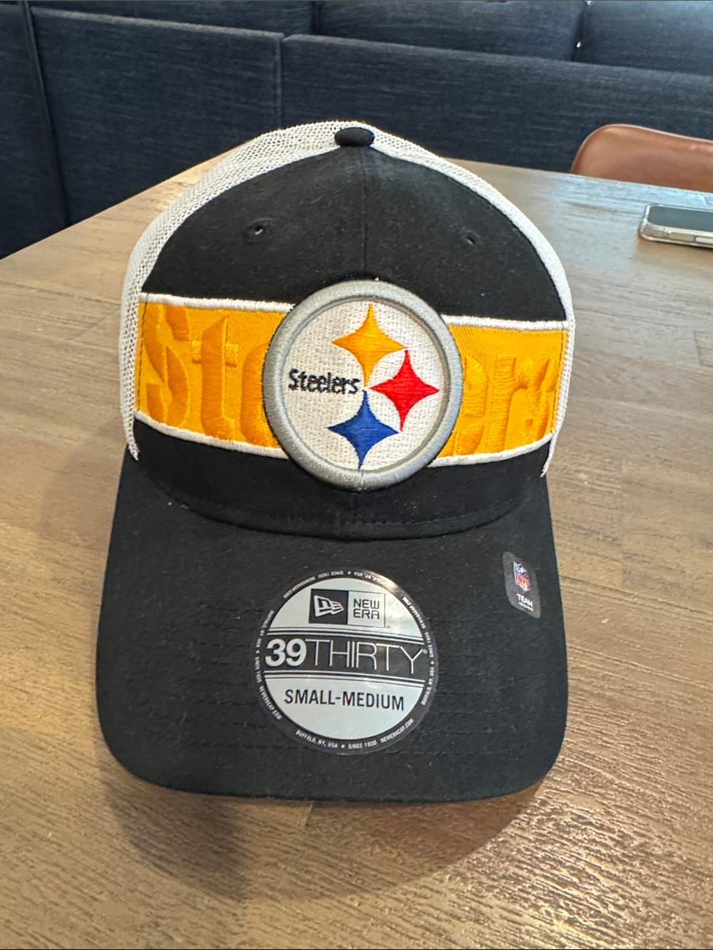 NFL- New Era Pittsburgh Steelers Black, Gold & White 39THIRTY Cap